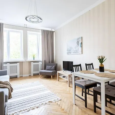 Close-central - Great Location - Big And Bright Apartment&nowy Swiat Apartment Warsaw