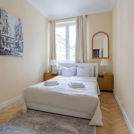 Apartment Close-central - Great Location - Big And Bright Apartment&nowy Swiat Warsaw